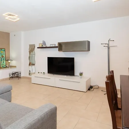 Apartment Casa Al Borgo By Wonderful Italy
