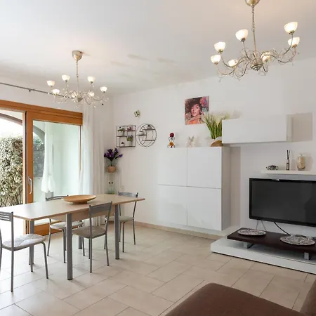 Apartment Casa Al Borgo By Wonderful Italy